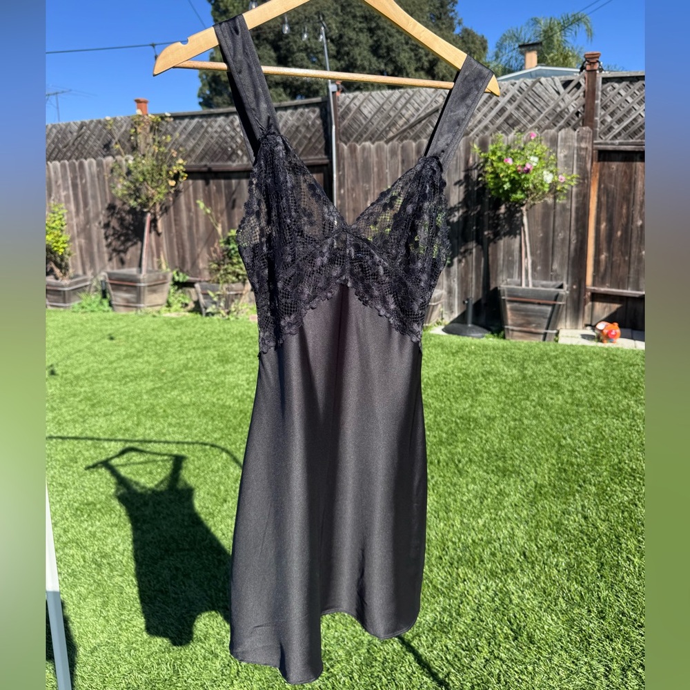 NWT Lioness Bel Air Black Lace Slip Dress size XS